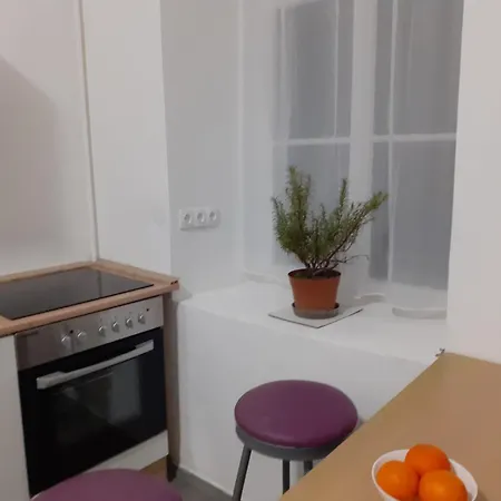 Fantomas*** N4 City Center 3 Bedroom + Living Apartament *