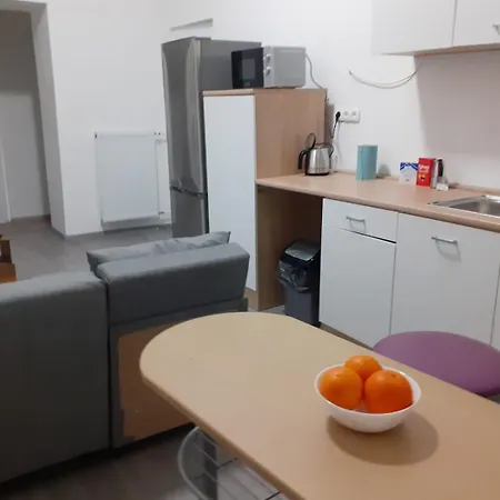 Fantomas*** N4 City Center 3 Bedroom + Living Apartament